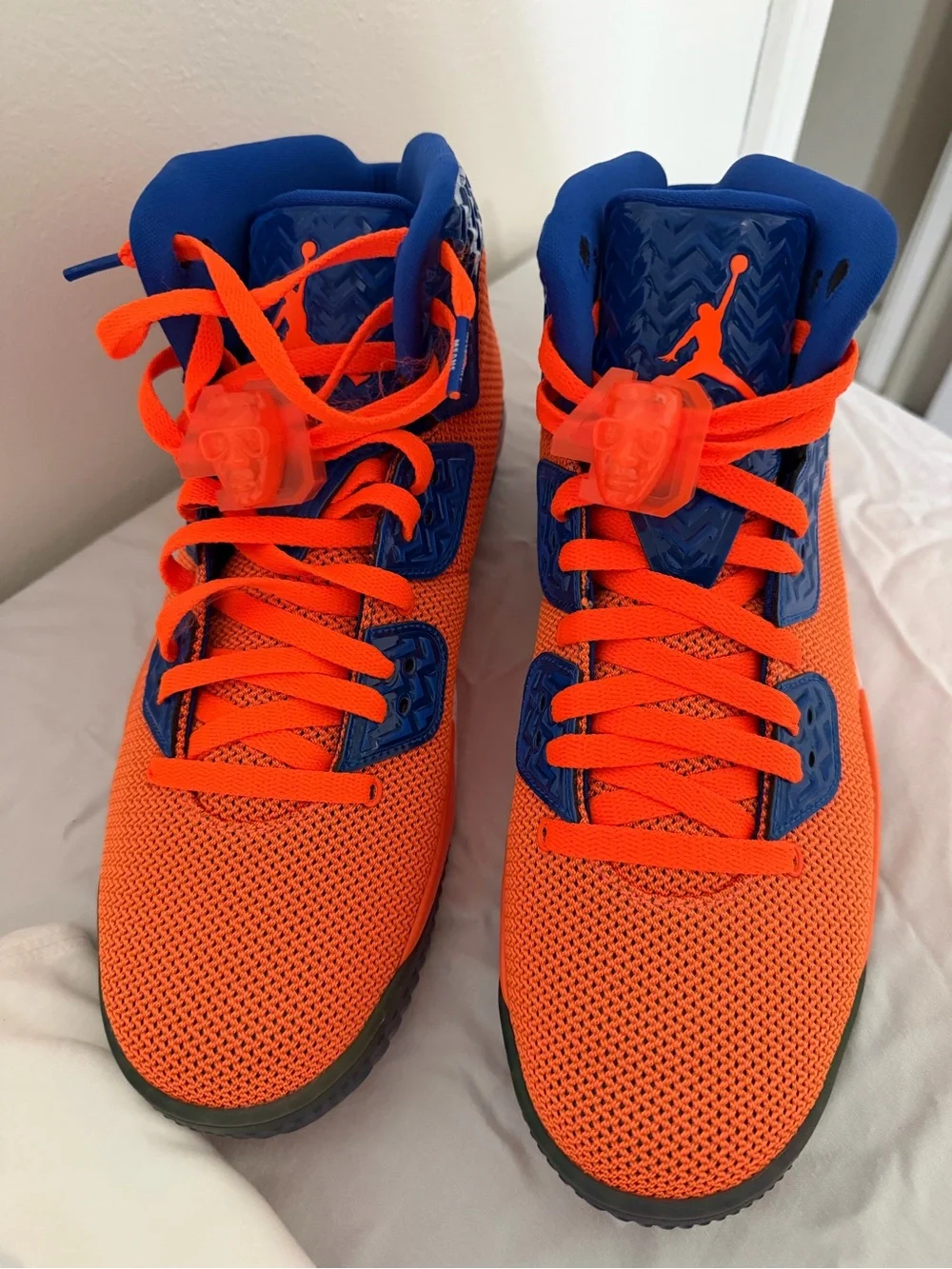 Jordan Spike Lee PE 40 Knicks Collab size 10.5, size L shirt with SnapBack